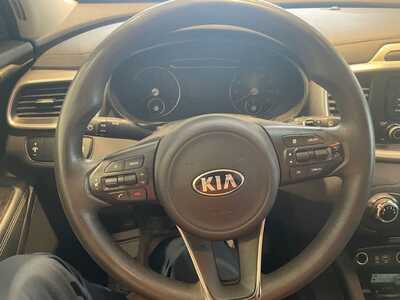 2017 Kia Sorento, $10298. Photo 12