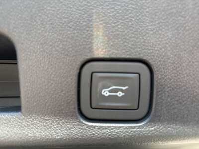 2026 Chevrolet Traverse, $51794. Photo 10