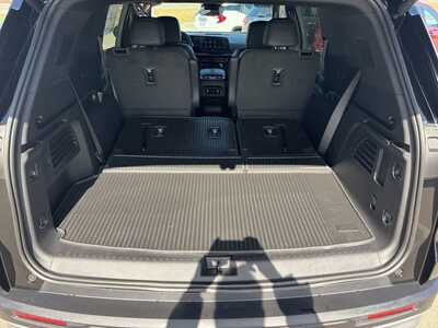 2026 Chevrolet Traverse, $51794. Photo 9