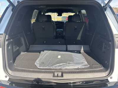 2026 Chevrolet Traverse, $61159. Photo 10