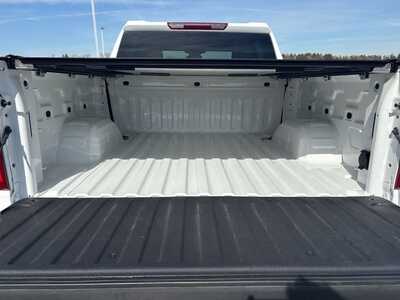2025 Chevrolet 1500 Crew Cab, $52000. Photo 9