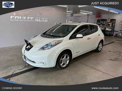 2012 Nissan Leaf, $6845. Photo 2