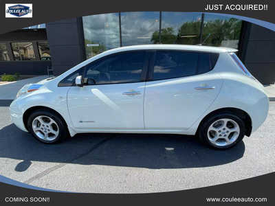 2012 Nissan Leaf, $6845. Photo 5