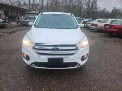2018 Ford Escape, $12900. Photo 2