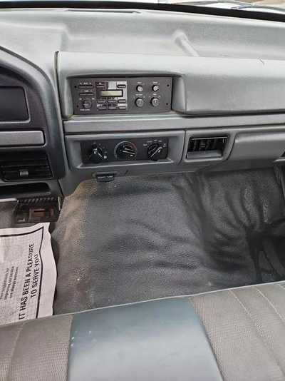1993 Ford F350 Reg Cab, $4995. Photo 10