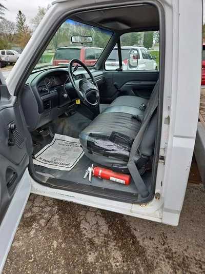 1993 Ford F350, $4995. Photo 8