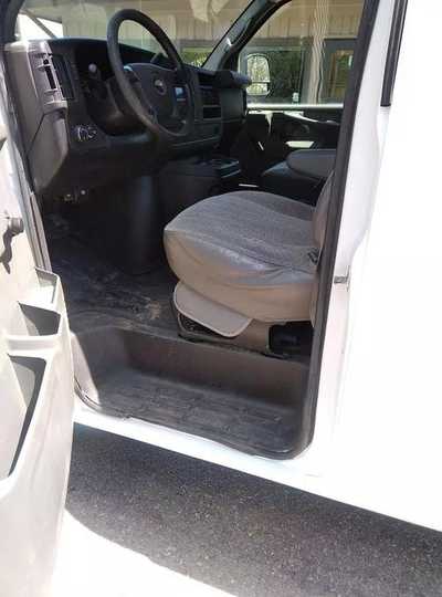 2011 Chevrolet Van,Cargo, $7995. Photo 10