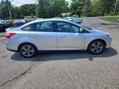 2014 Ford Focus, $6995. Photo 4