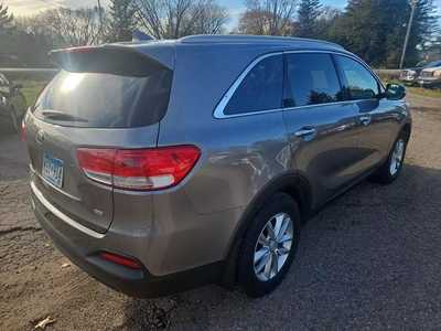 2016 Kia Sorento, $8995. Photo 5