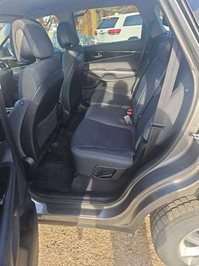 2016 Kia Sorento, $8995. Photo 9