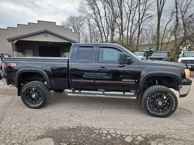 2008 GMC 1500 Ext Cab, $10900. Photo 4