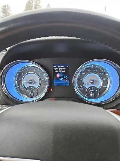 2012 Chrysler 300, $7995. Photo 11