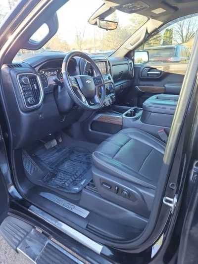 2019 Chevrolet 1500 Crew Cab, $34900. Photo 10