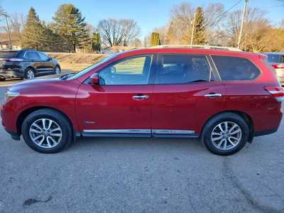 2014 Nissan Pathfinder, $8995. Photo 8