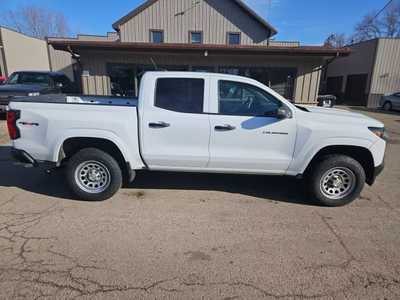 2023 Chevrolet Colorado Crew Cab, $24900. Photo 4
