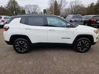 2019 Jeep Compass, $16500. Photo 4