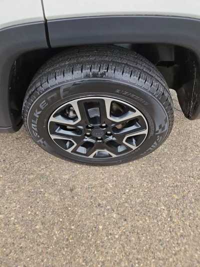 2019 Jeep Compass, $16500. Photo 9