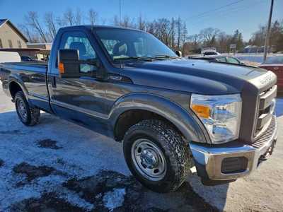 2016 Ford F250 Reg Cab, $14900. Photo 3
