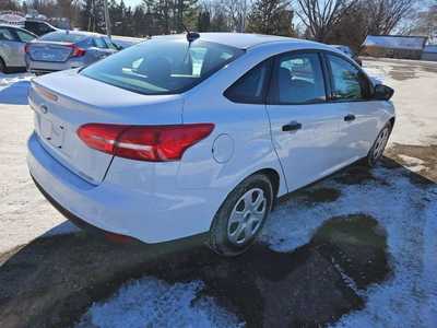 2015 Ford Focus, $9995. Photo 5