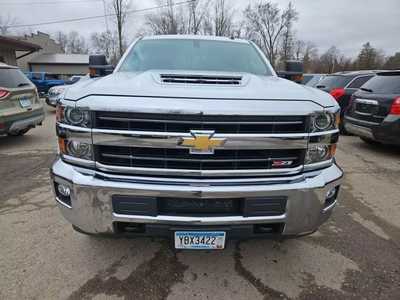 2019 Chevrolet 3500 Crew Cab, $36900. Photo 2