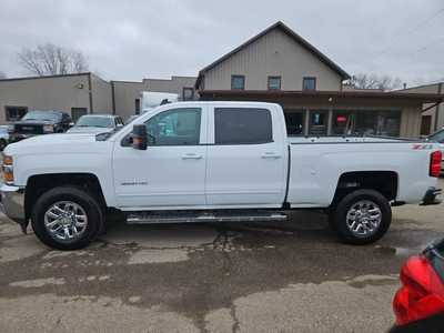 2019 Chevrolet 3500 Crew Cab, $36900. Photo 8