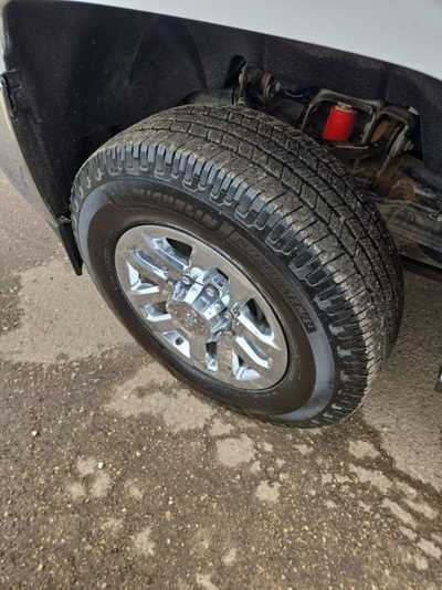 2019 Chevrolet 3500 Crew Cab, $36900. Photo 9