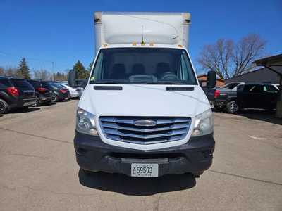 2017 Freightliner Sprinter, $16900. Photo 2