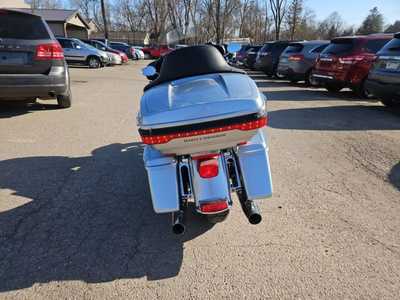 2015 Harley-davidson FLHTCUL Ultra, $12900. Photo 4