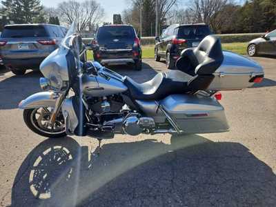 2015 Harley-davidson FLHTCUL Ultra, $12900. Photo 6