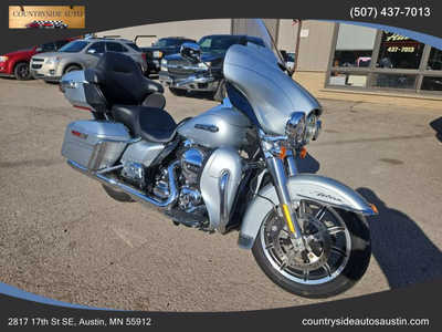 2015 Harley-davidson FLHTCUL Ultra, $12900. Photo 1