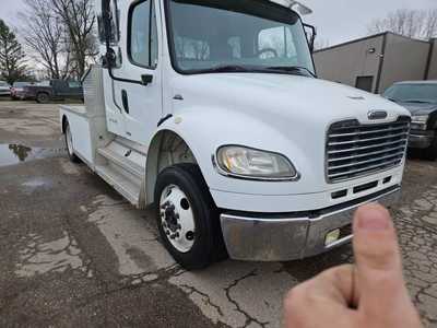 2005 Freightliner M106, $38500. Photo 3