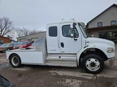 2005 Freightliner M106, $38500. Photo 4