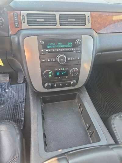 2013 GMC Yukon XL, $8995. Photo 12