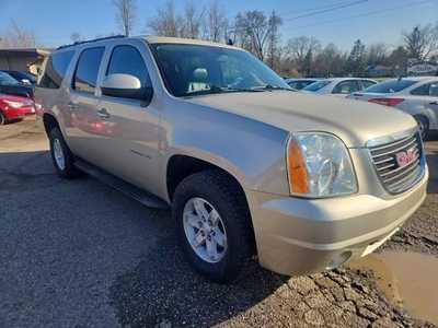 2013 GMC Yukon XL, $8995. Photo 3