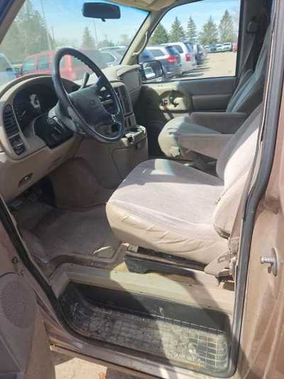 1997 Chevrolet Astro, $3995. Photo 9