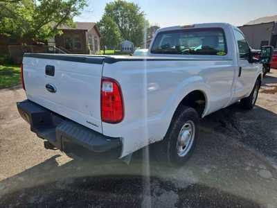 2015 Ford F250 Reg Cab, $10900. Photo 5