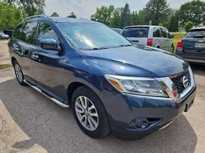 2016 Nissan Pathfinder, $7995. Photo 3