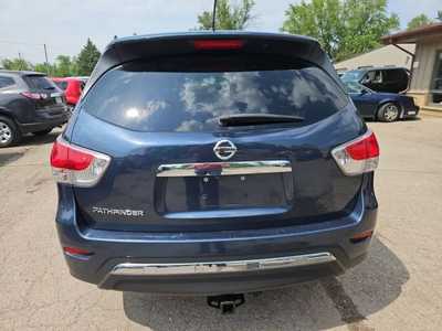 2016 Nissan Pathfinder, $7995. Photo 6