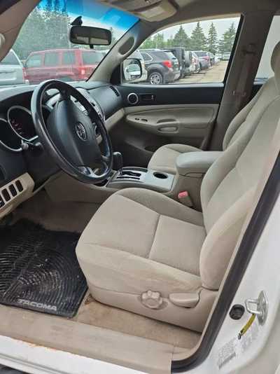 2005 Toyota Tacoma, $8995. Photo 12