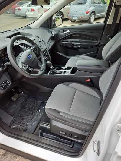 2017 Ford Escape, $7995. Photo 12