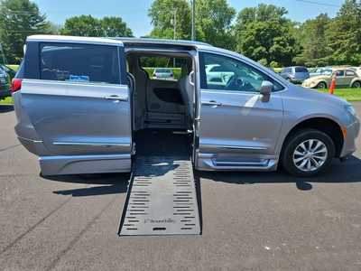 2018 Chrysler Pacifica, $22900. Photo 10