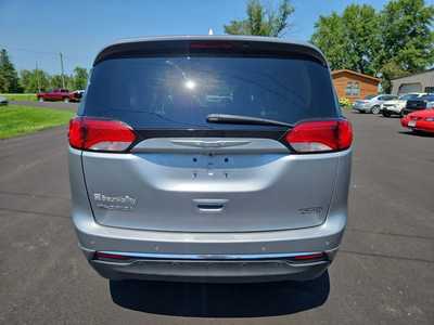 2018 Chrysler Pacifica, $22900. Photo 6