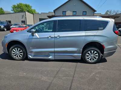 2018 Chrysler Pacifica, $22900. Photo 8