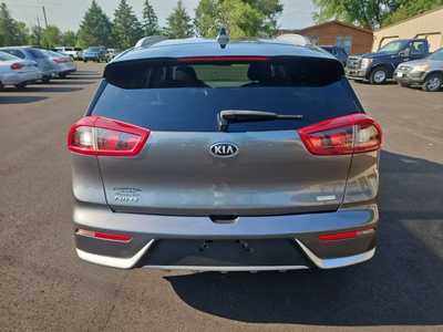 2017 Kia Niro Hybrid, $9995. Photo 6