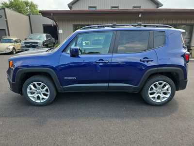 2017 Jeep Renegade, $10900. Photo 8