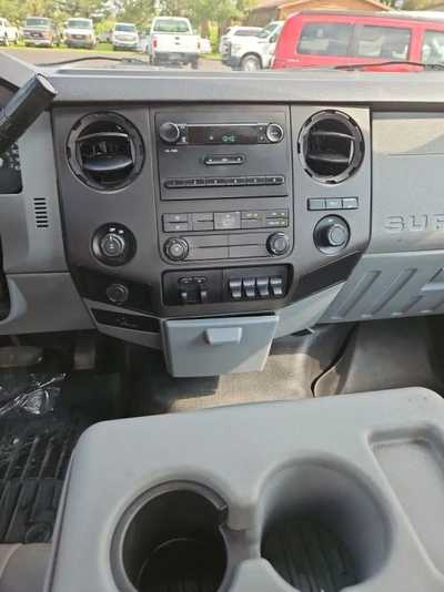 2015 Ford F250 Reg Cab, $11900. Photo 10