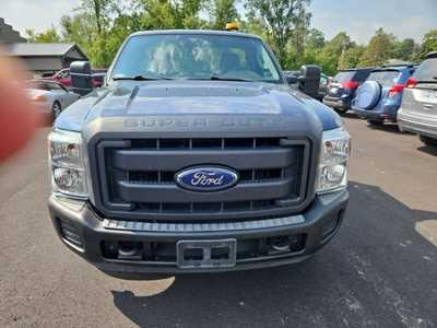 2015 Ford F250 Reg Cab, $11900. Photo 2