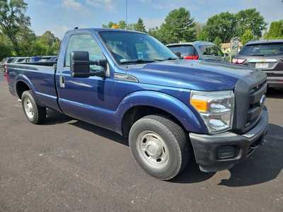 2015 Ford F250 Reg Cab, $11900. Photo 3
