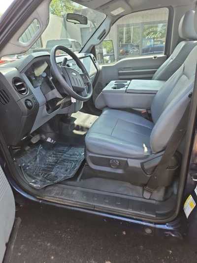 2015 Ford F250 Reg Cab, $11900. Photo 8
