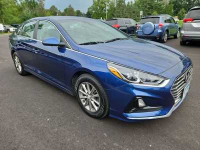2018 Hyundai Sonata, $10900. Photo 3